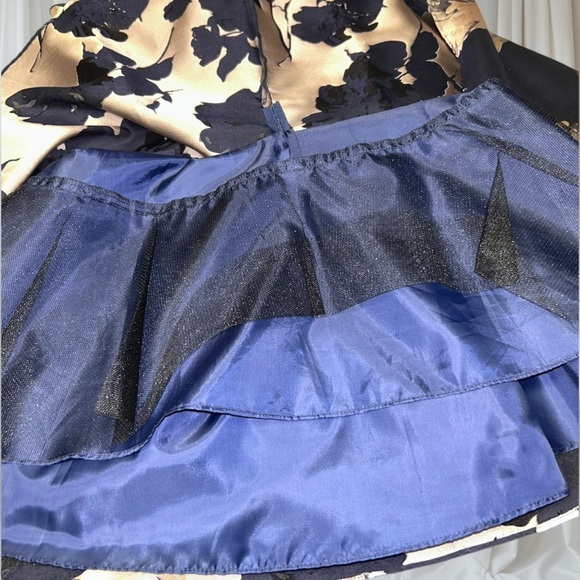 Xscape
Women Printed Open,Back Fit, Flare Floral, Navy, Cream Halter Dress Sz10 - Picture 10 of 12